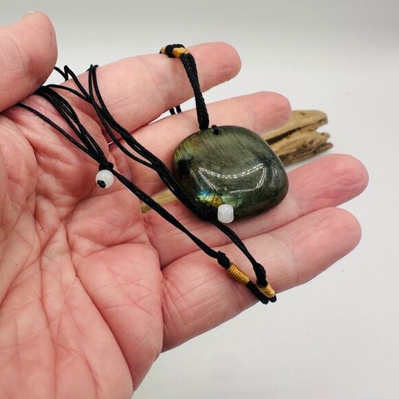 Natural Labradorite Healing Stone Cord Necklace - Picture 6 of 6